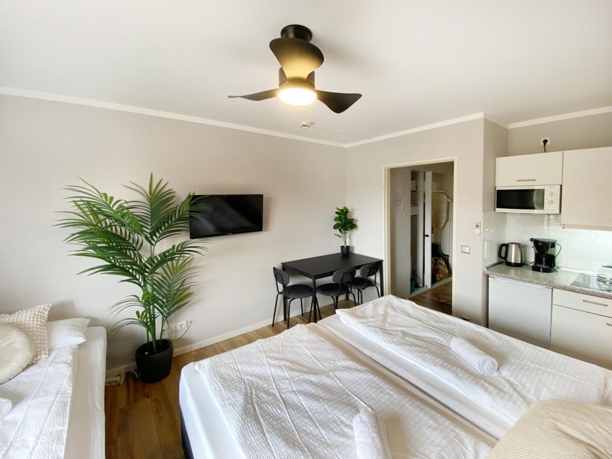 Apartment Cozy In Center München